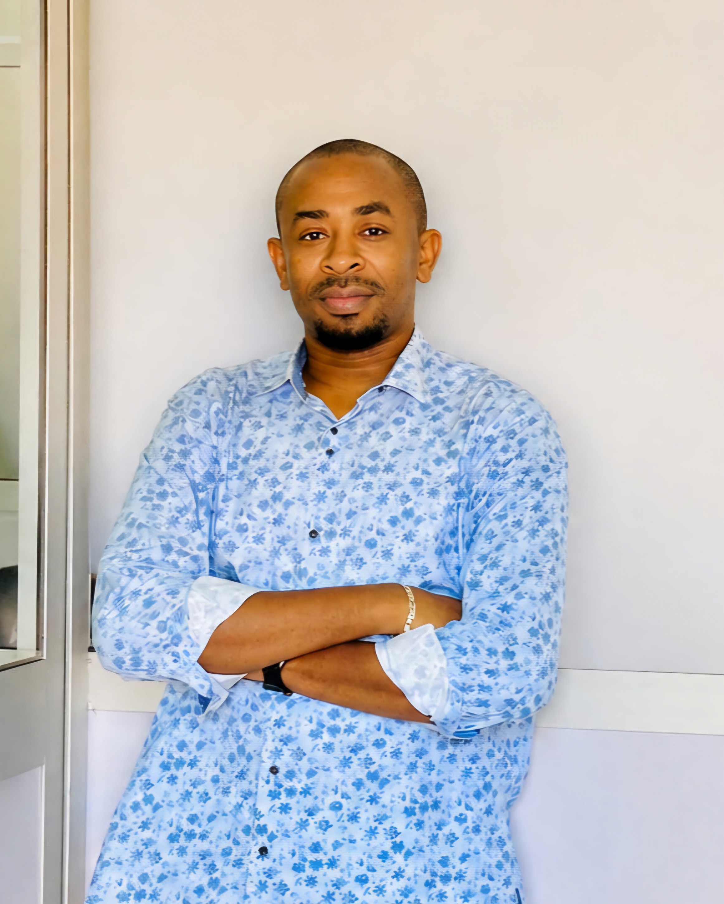Portrait d'Ousmane Lalo Maman Sanoussi, spécialiste TIC, systèmes d'information et data